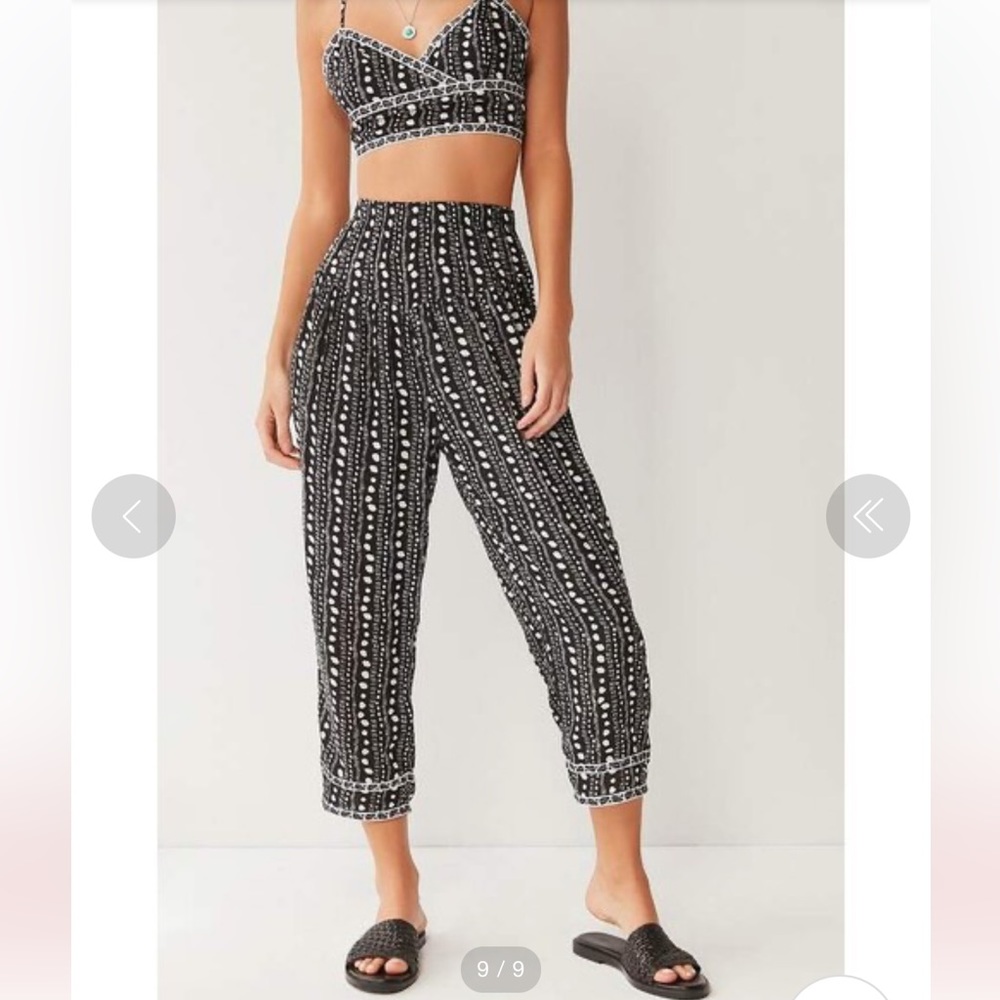 Urban outfitters cropped pant